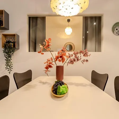 Apartment Long Heaven - Spacious 2br Apt With Balcony *