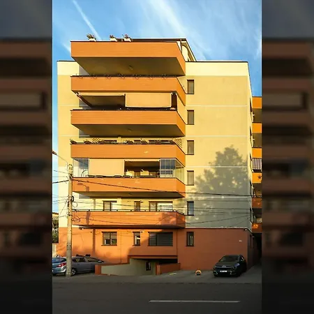 Apartment Long Heaven - Spacious 2br Apt With Balcony *