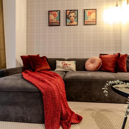 Long Heaven - Spacious 2br Apt With Balcony Bucharest